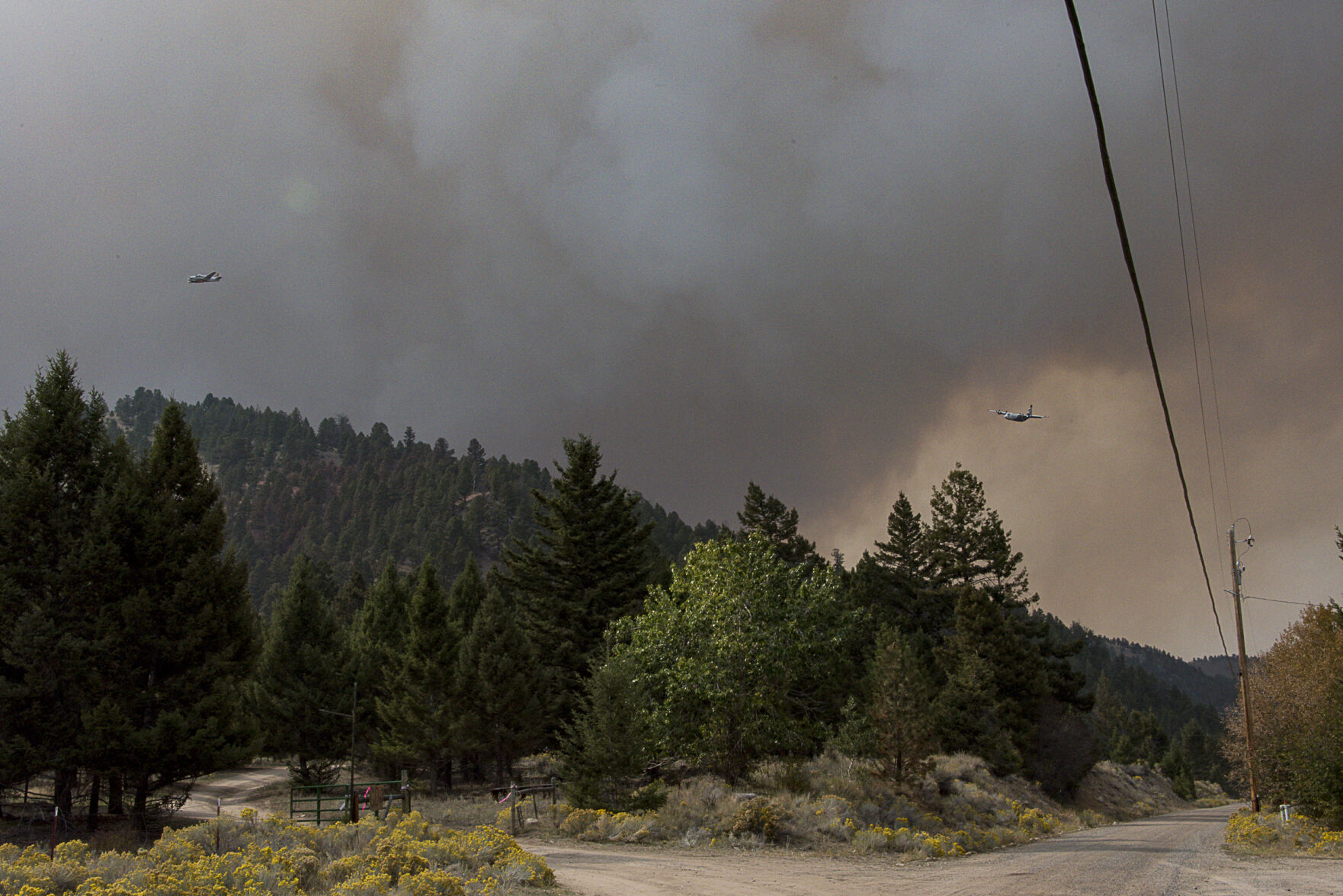 210922 PHOTO Haystack Evac and Air Tankers JOSHUA - 3